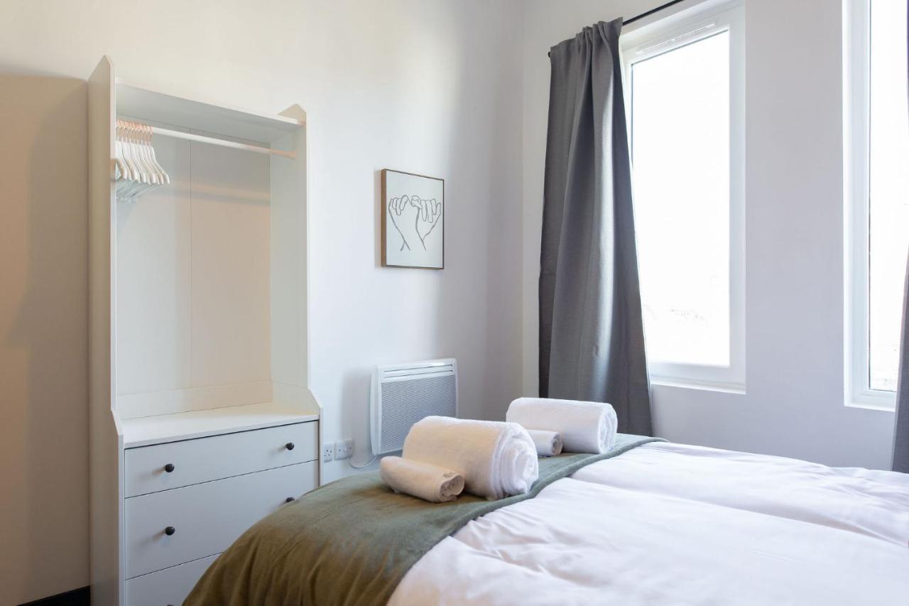 The Kingsway- 2 Bedroom Central Swansea Apartments By Stayright Exteriör bild