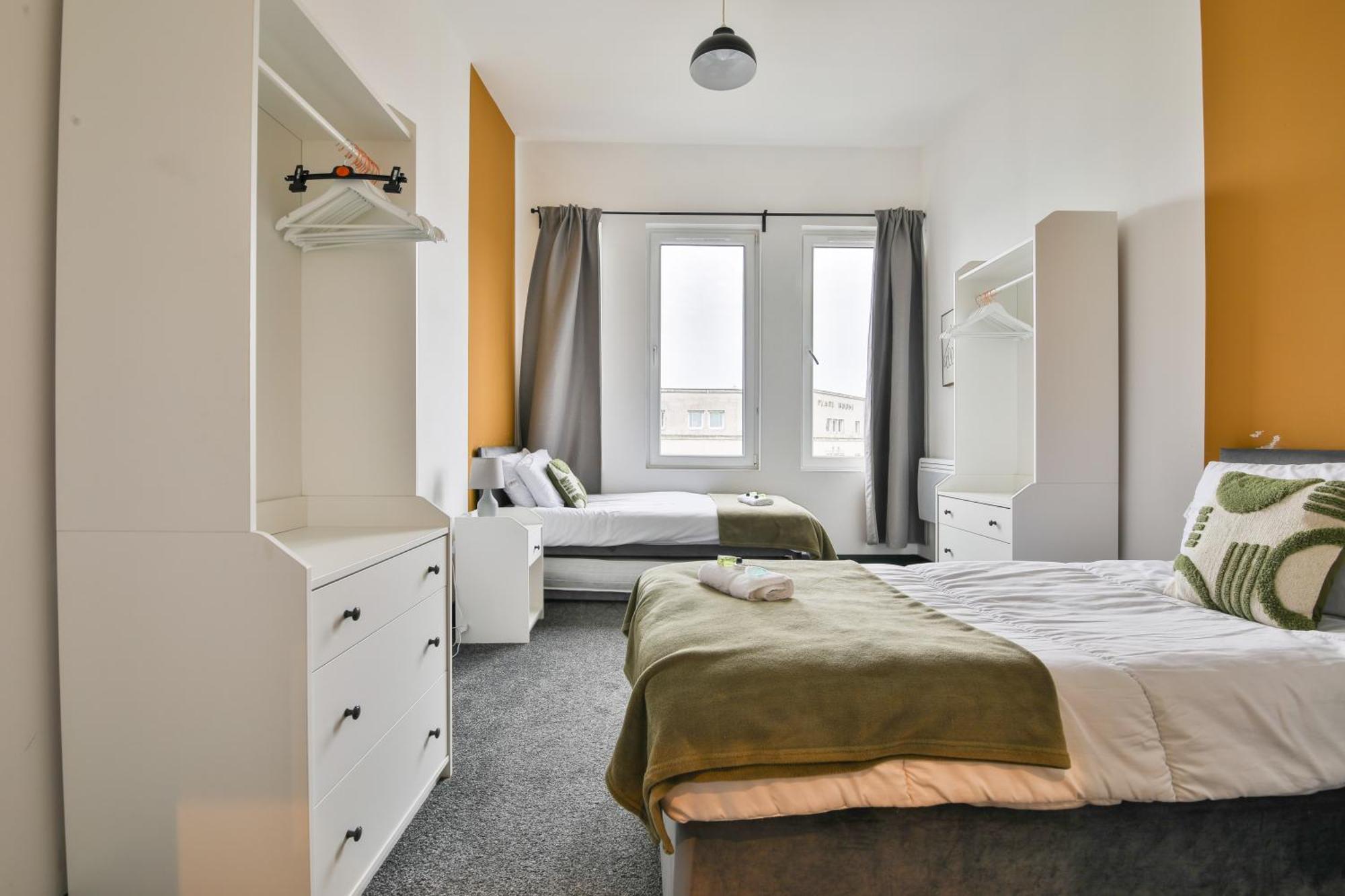 The Kingsway- 2 Bedroom Central Swansea Apartments By Stayright Exteriör bild