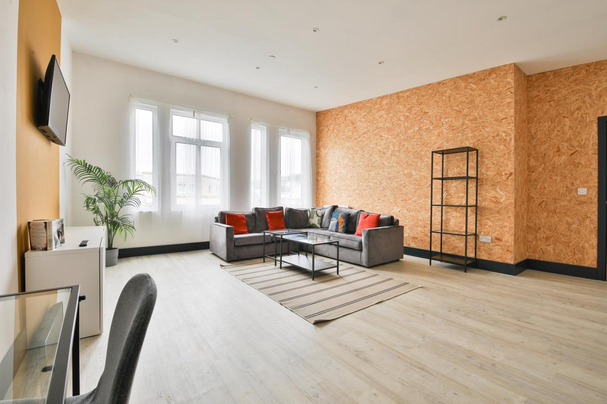 The Kingsway- 2 Bedroom Central Swansea Apartments By Stayright Exteriör bild