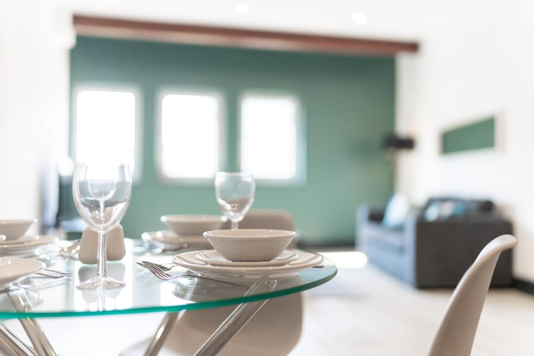 The Kingsway- 2 Bedroom Central Swansea Apartments By Stayright Exteriör bild