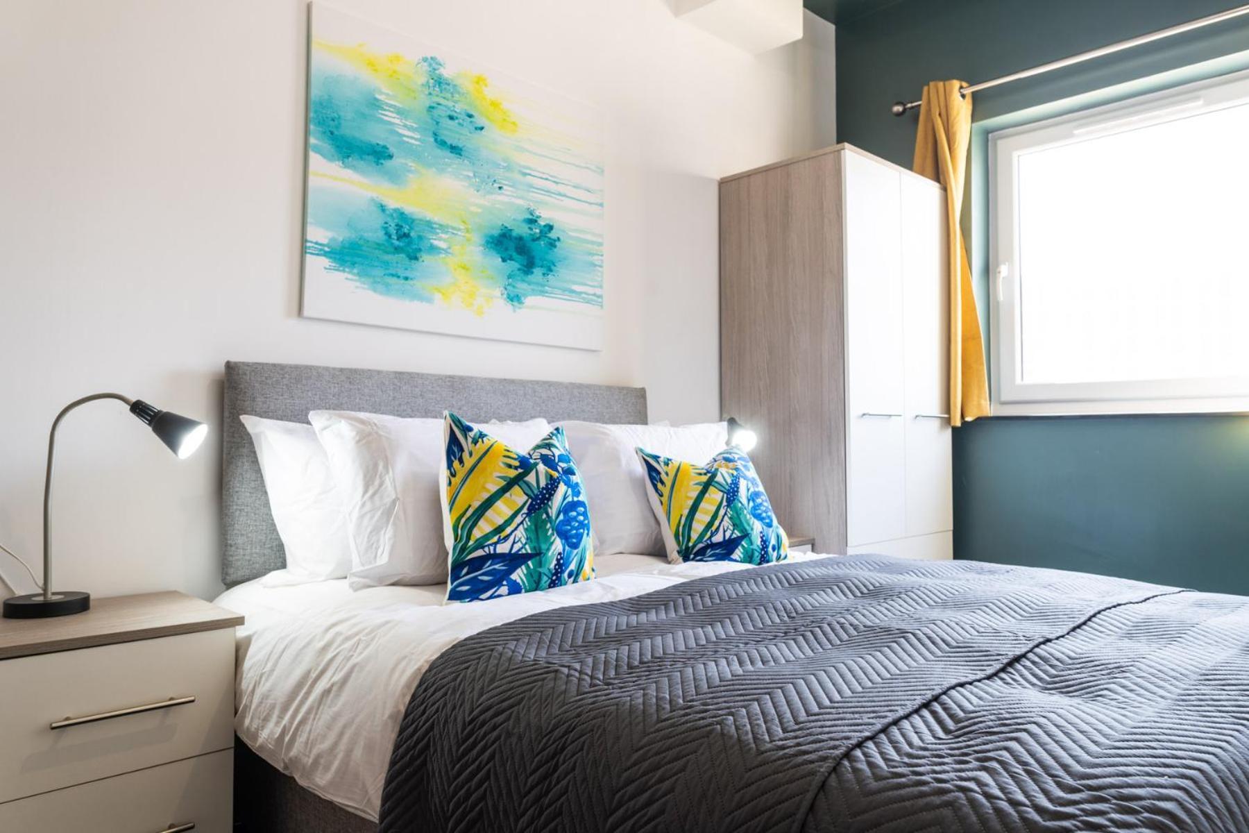 The Kingsway- 2 Bedroom Central Swansea Apartments By Stayright Exteriör bild