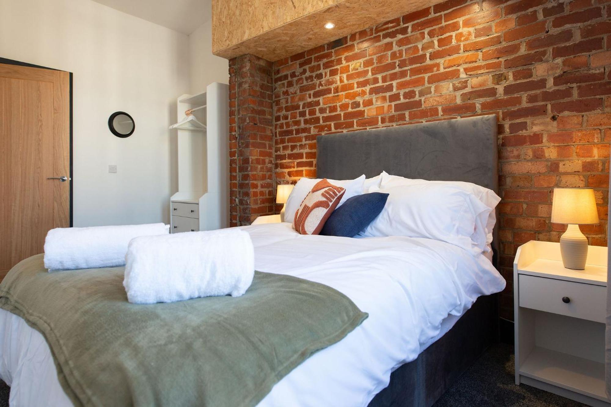 The Kingsway- 2 Bedroom Central Swansea Apartments By Stayright Exteriör bild